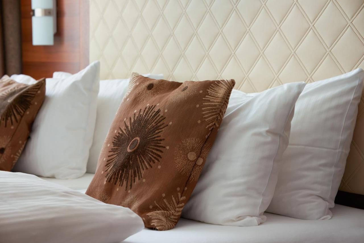 Hotel Meyerhof Леррах Екстер'єр фото